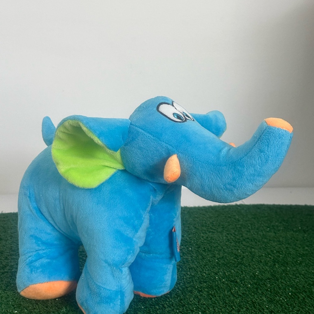 Travel Blue Elephant Plush Pillow for Kid
plush toy - Picture 9 of 10